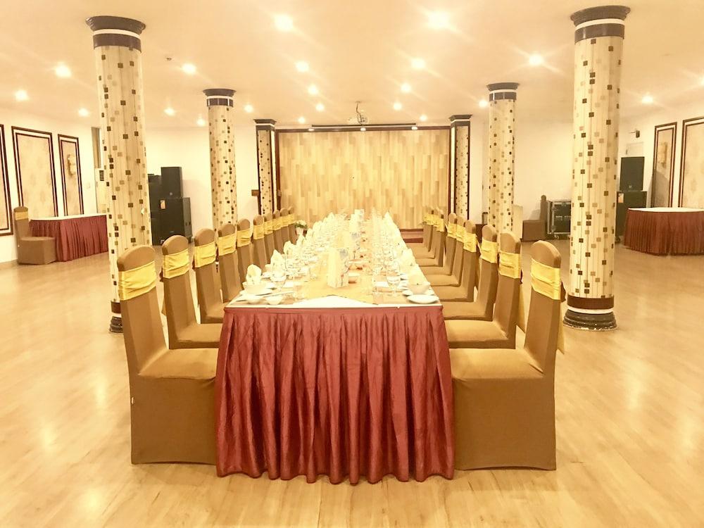 Saigon Tourane Hotel Дананг Екстер'єр фото