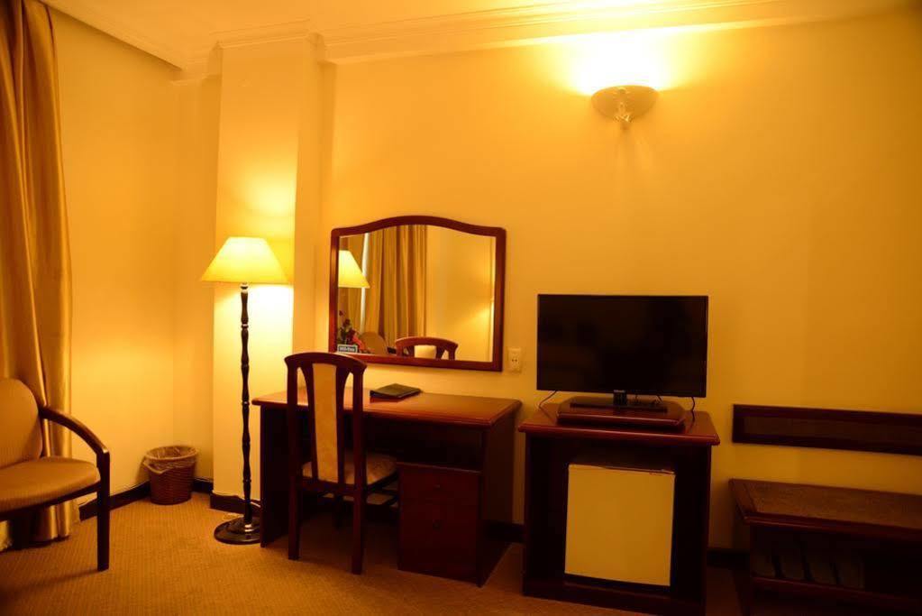 Saigon Tourane Hotel Дананг Екстер'єр фото